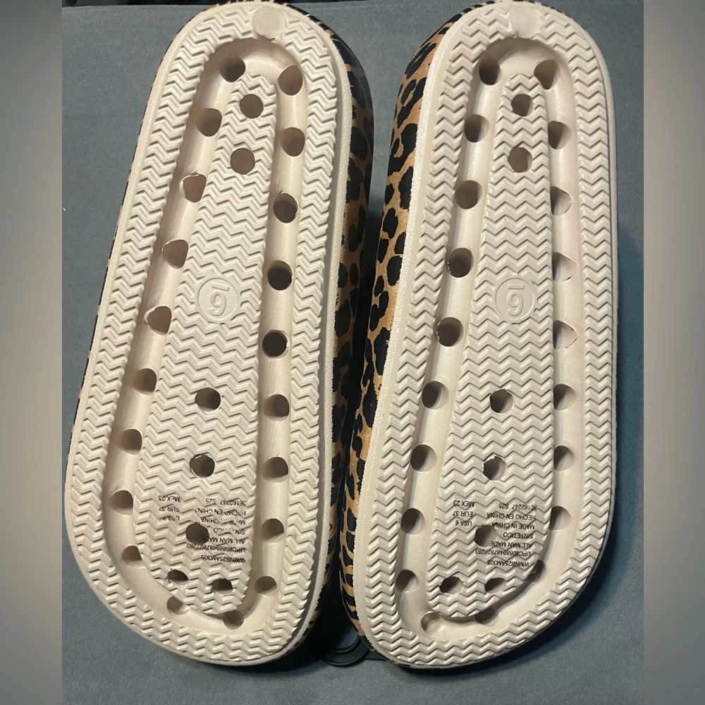 No Boundaries Cheetah Print Slides Sandals NWT Size 6 EVA Comfort Footbed - Picture 5 of 7